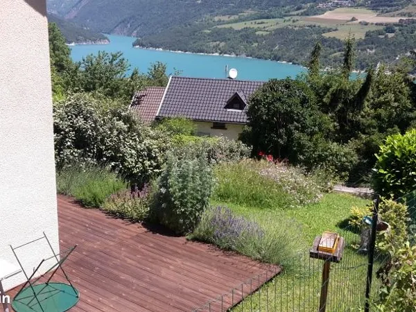 Location maison nue t4 105 m2 Treffort vue lac Monteynard 25min de Grenoble