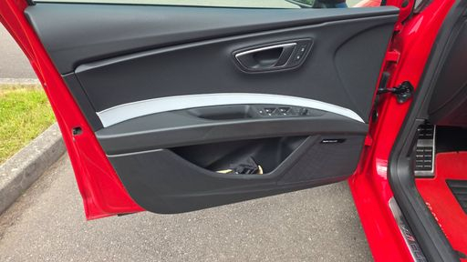 Seat Leon ST 2.0 TSI 290 DSG6 - Cupra – 2016 – 146000 km – Essence – Boîte Automatique — photo 42