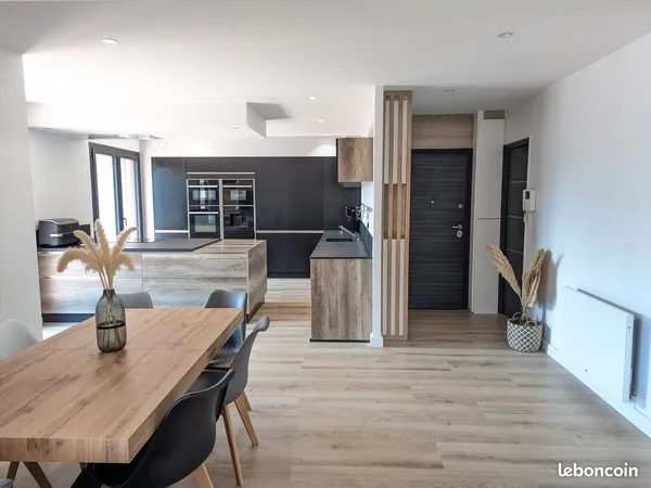 Grand appartement familial 4 pièces de 102 m² avec terrasse de 27 m² à Eybens limite Poisat