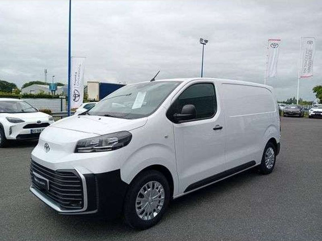 Toyota PROACE Toyota Proace Medium 1.5 D-4D 120 Start MC24