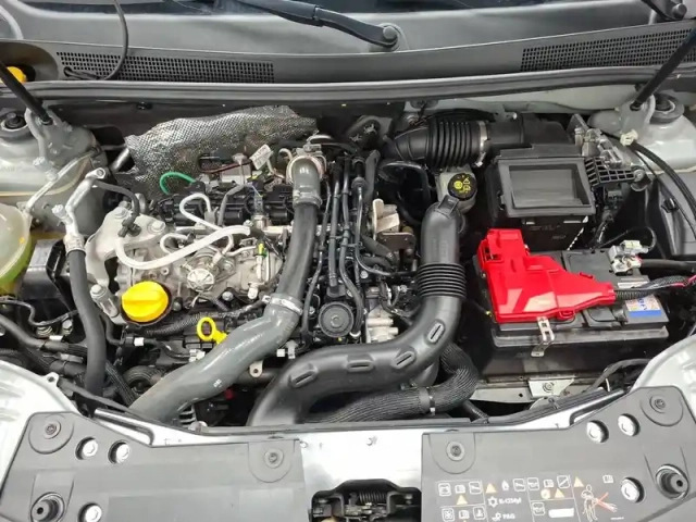 Dacia Duster tce 150 4x2 edc — photo 14