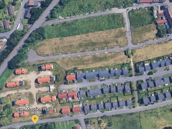 Terrain 406 m²