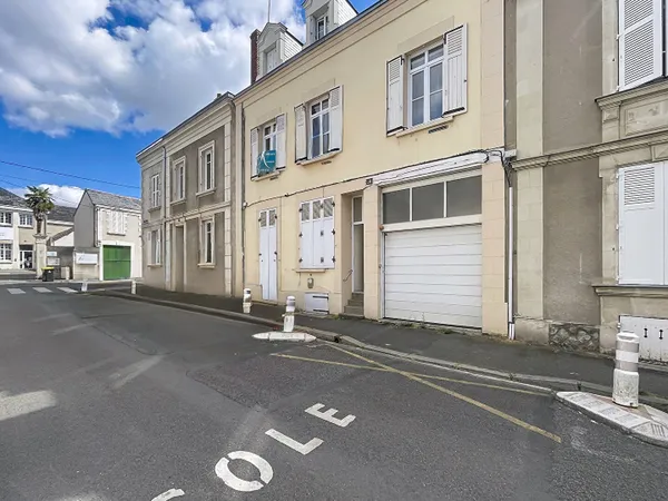 Maison Angers 11 pièce(s) 161 m2
