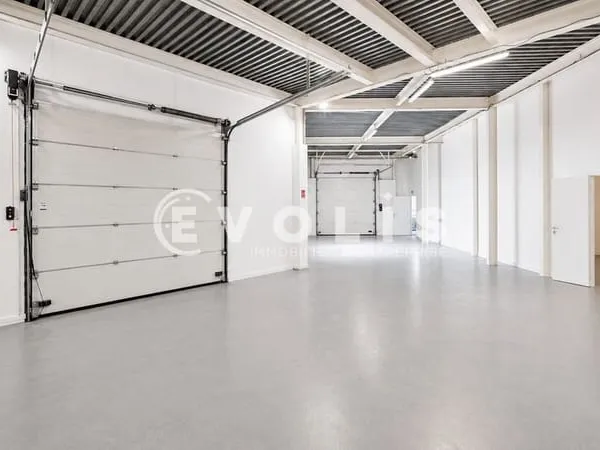 CARRE D'IVRY - 772 m² non divisibles