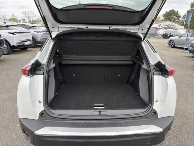Peugeot 2008 puretech 130 s&amp;s eat8 — photo 26