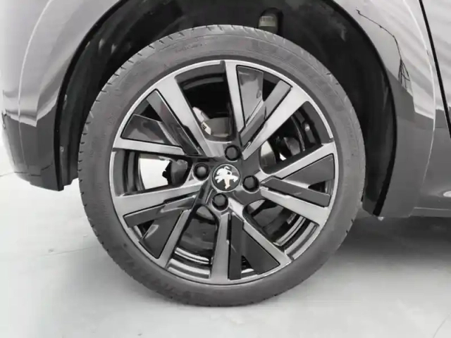 Peugeot 208 puretech 100 s&amp;s eat8 gt — photo 14