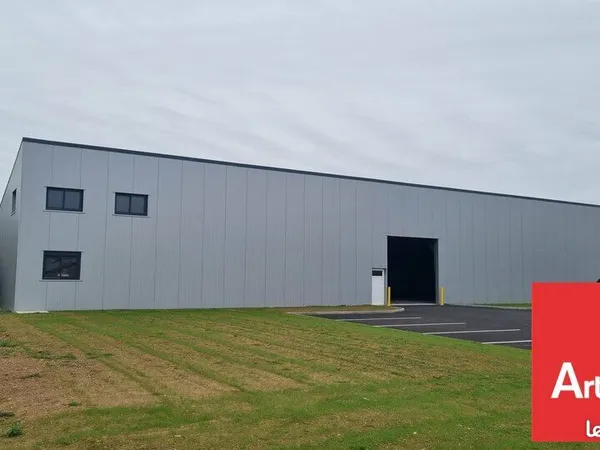 LOCAL D'ACTIVITE 672 m² CHAUVIGNY