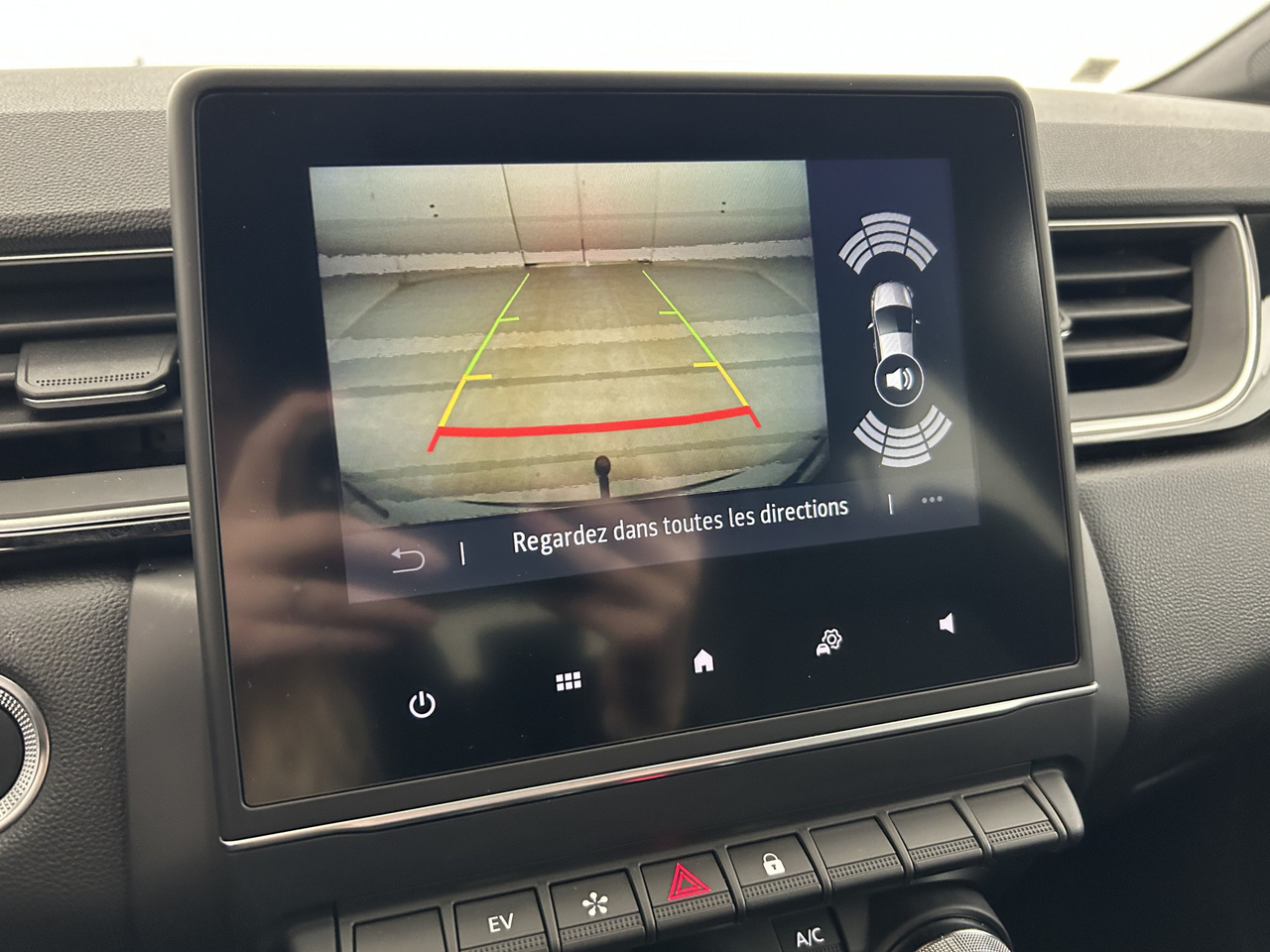 Renault Captur — photo 19