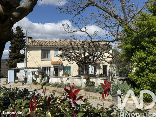 Propriété 9 pièces 208 m²