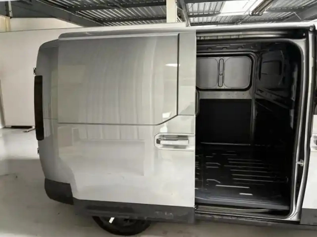 Kia Pv5 cargo l 163ch 71,2kwh plus — photo 8