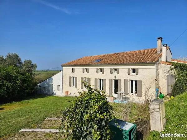 Maison 6 pièces 310 m²