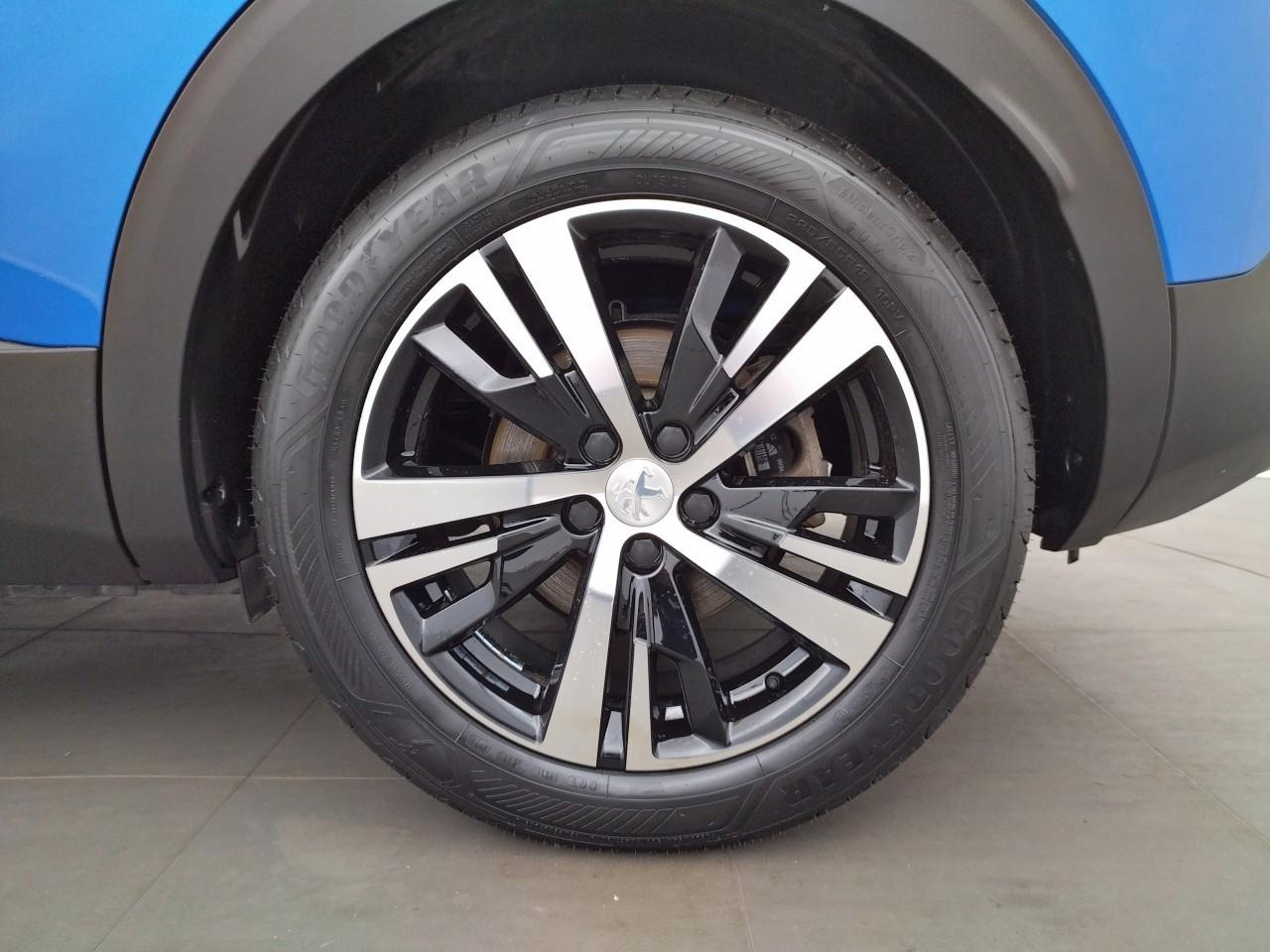 Peugeot 3008 hybrid 225 e-eat8 gt — photo 16