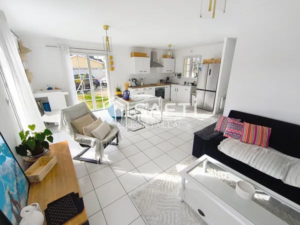 Maison familiale avec un beau jardin proche de toutes commodités