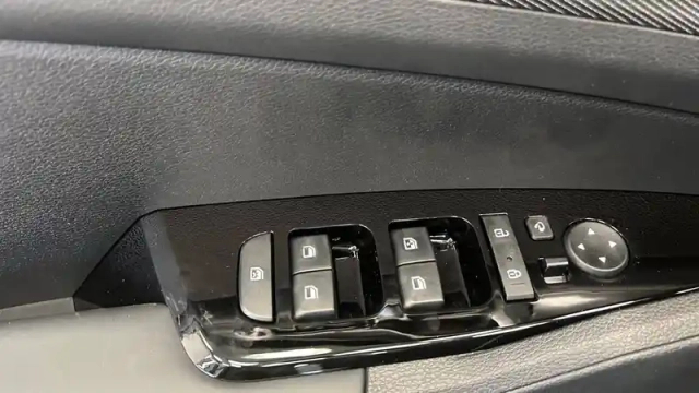 Kia Sportage 1.6 t-gdi 245ch isg hybride rechargeable bva6 4x4 — photo 27