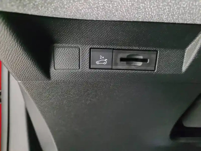 Citroën C5 Aircross hybride 145 ch e-dcs6 — photo 22