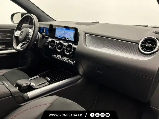 Mercedes Gla 200 d amg line — photo 23