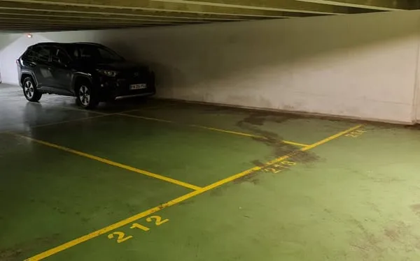 Parking 12 m²