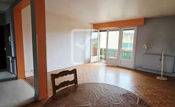 Appartement T2 traversant et lumieux - proximité lycées