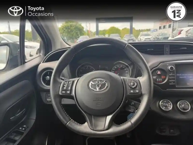 Toyota Yaris 110 vvt-i design y20 cvt 5p my19 — photo 13