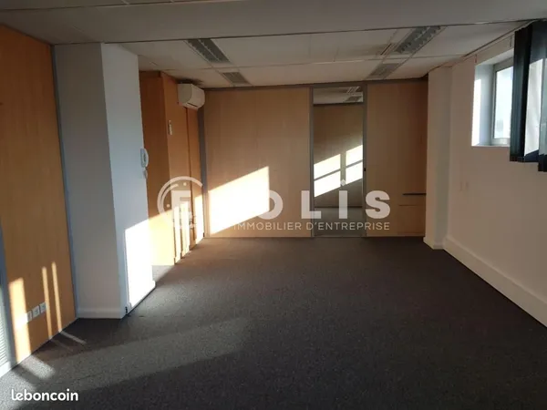 Bureaux 262 m²