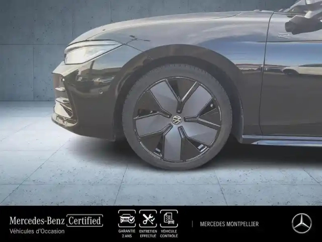 Volkswagen Passat sw 2.0 tdi evo 150ch r-line dsg7 — photo 11