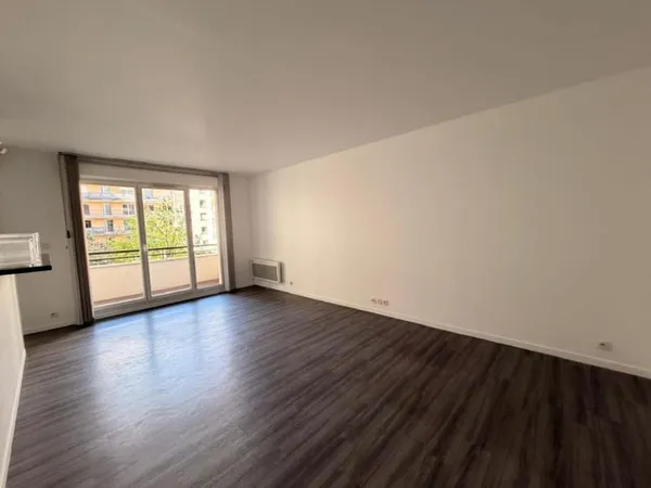 3 PIÈCES - RUE DIEPPE