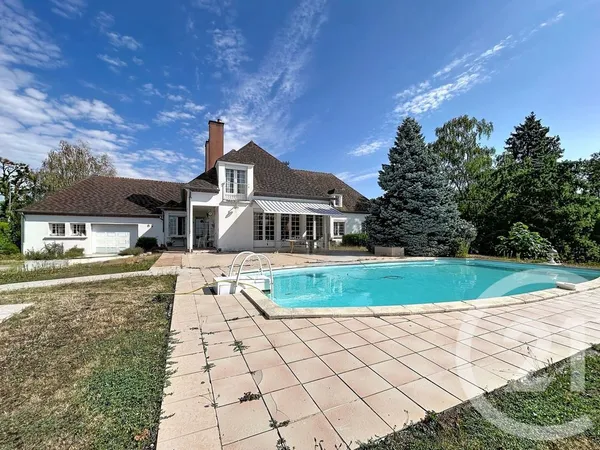 Maison 7 pièces 350 m²