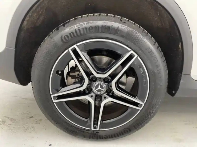 Mercedes Glc 300 e 9g-tronic 4matic — photo 19