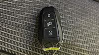 Peugeot 3008 1.5 BlueHDi 130ch S&S Allure Pack EAT8 — photo 16