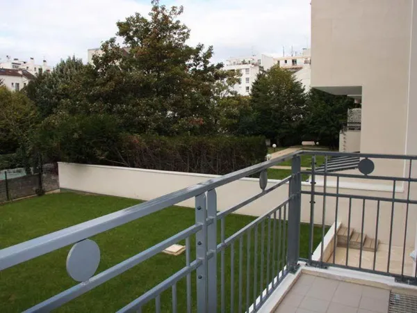 Studio meublé - 27 m² - 5 mn gare et centre ville