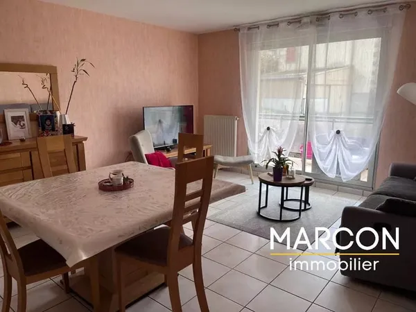 Appartement F4 avec terrasse + garage - GUERET