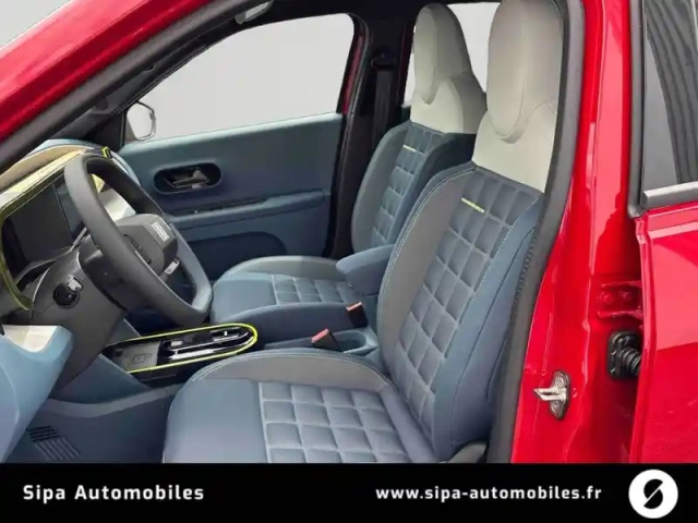 Fiat Panda grande  t-gen 3 1.2 hybrid turbo 110 ch edct6 — photo 11