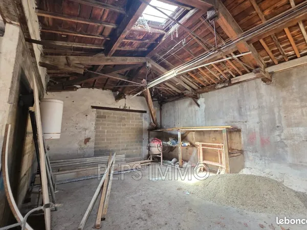 Local commercial 224 m² Port-de-Bouc