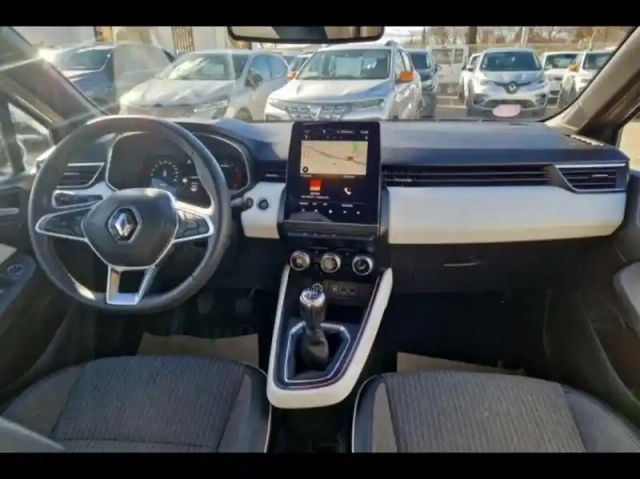 Renault Clio 1.3 tce 140ch techno — photo 9
