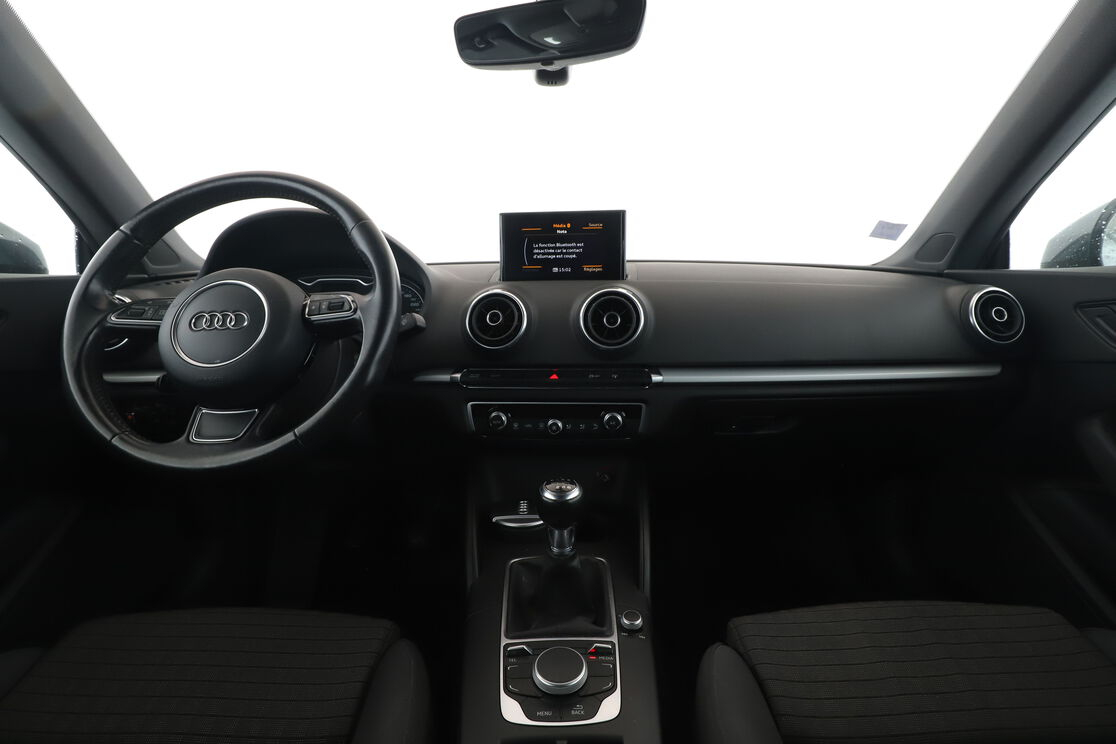 Audi A3 Cabriolet 2.0 TDI Ambition — photo 11