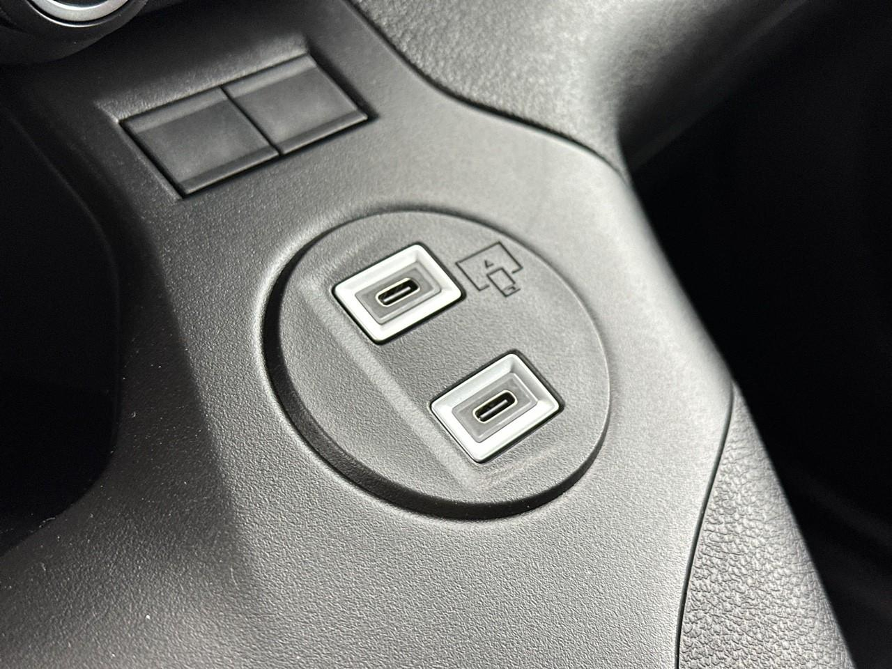 Citroën Berlingo van m diesel 100 ch manuelle — photo 28