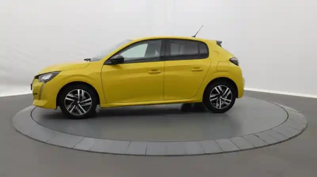 Peugeot 208 puretech 100 s&amp;s bvm6 allure — photo 5