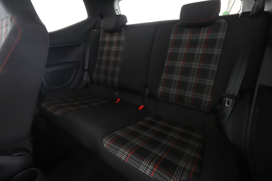 Volkswagen up! 1.0 TSI BlueMotion GTI — photo 13