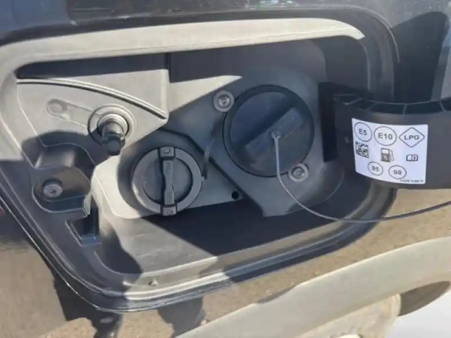 Renault Captur 1.0 eco-g 100ch evolution — photo 15