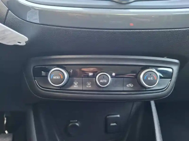 Opel Crossland 1.2 turbo 110 ch bvm6 — photo 32
