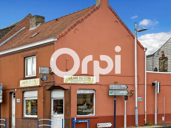 Local commercial 151 m²
