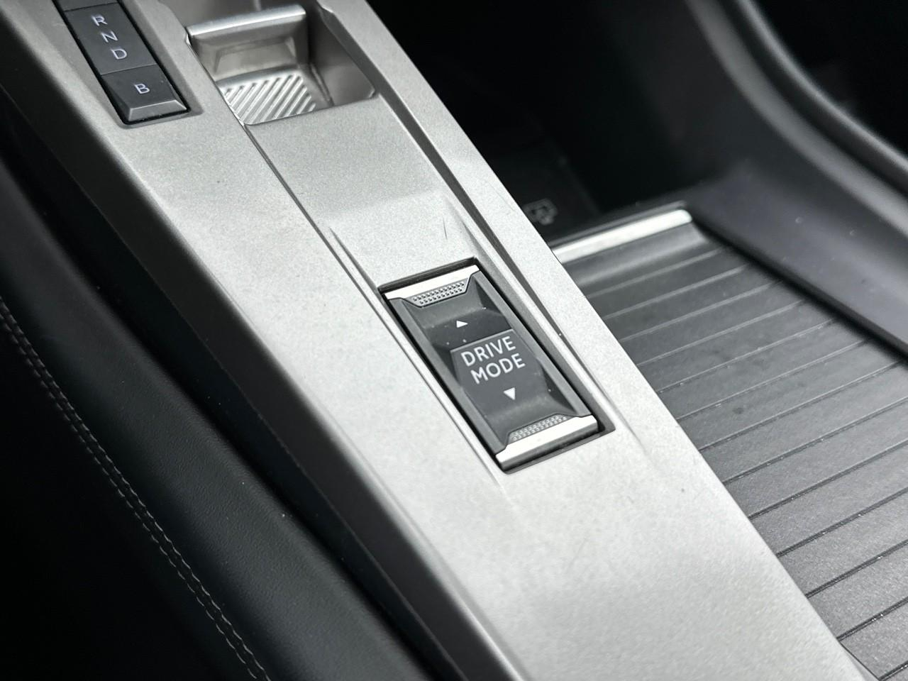 Peugeot 308 phev 180 e-eat8 allure pack — photo 29