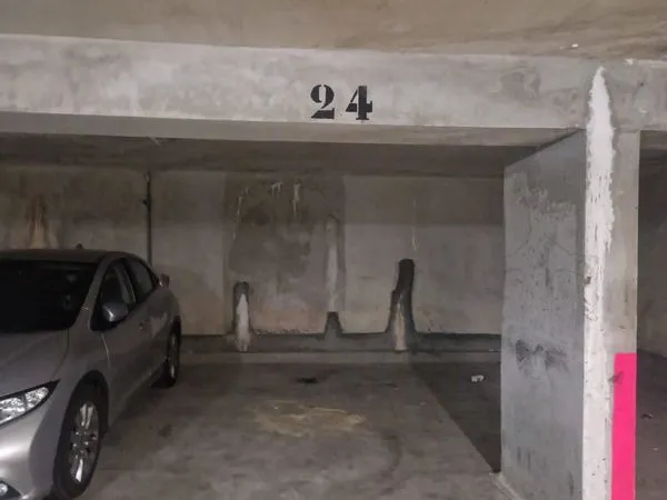 Parking/box Nice