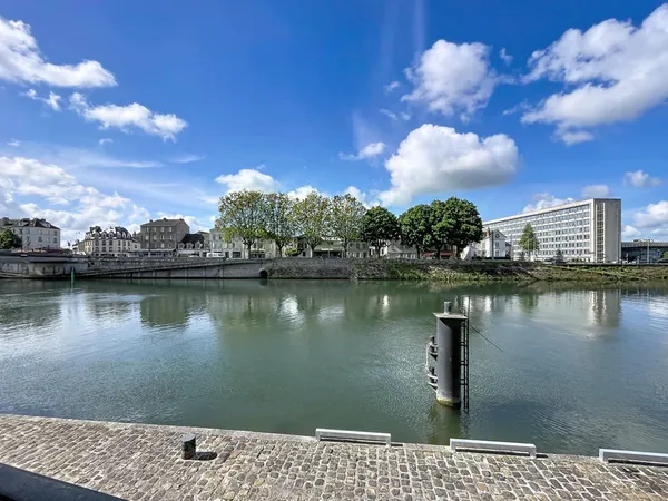 4 PIÈCES AVEC VUE SEINE RÉSIDENCE DE STANDING ÎLE DE MELUN