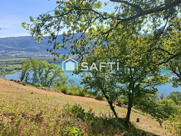 Terrain constructible vue lac