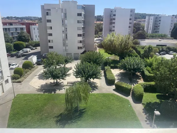Appartement lumineux  de 84.14 m-² + loggia de 15m²