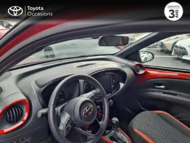 Toyota Aygo x 1.0 vvt-i 72ch design s-cvt — photo 7