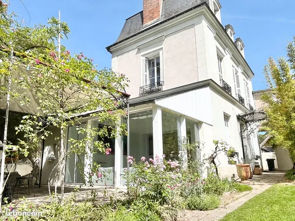 Maison 9 pièces 230 m²