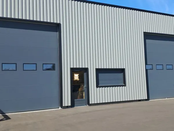 Local industriel d'activité isolé 400 m²