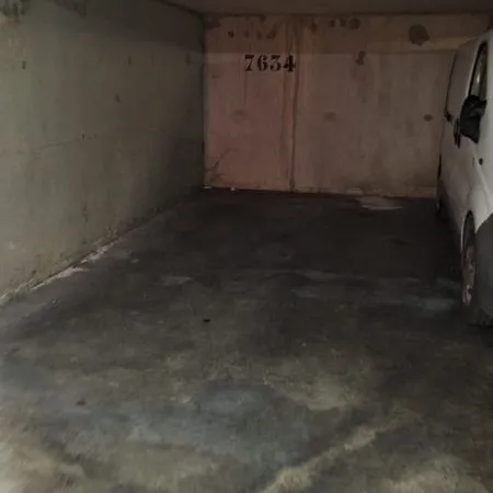 Place parking Location 24 rue d'HOZIER 13002